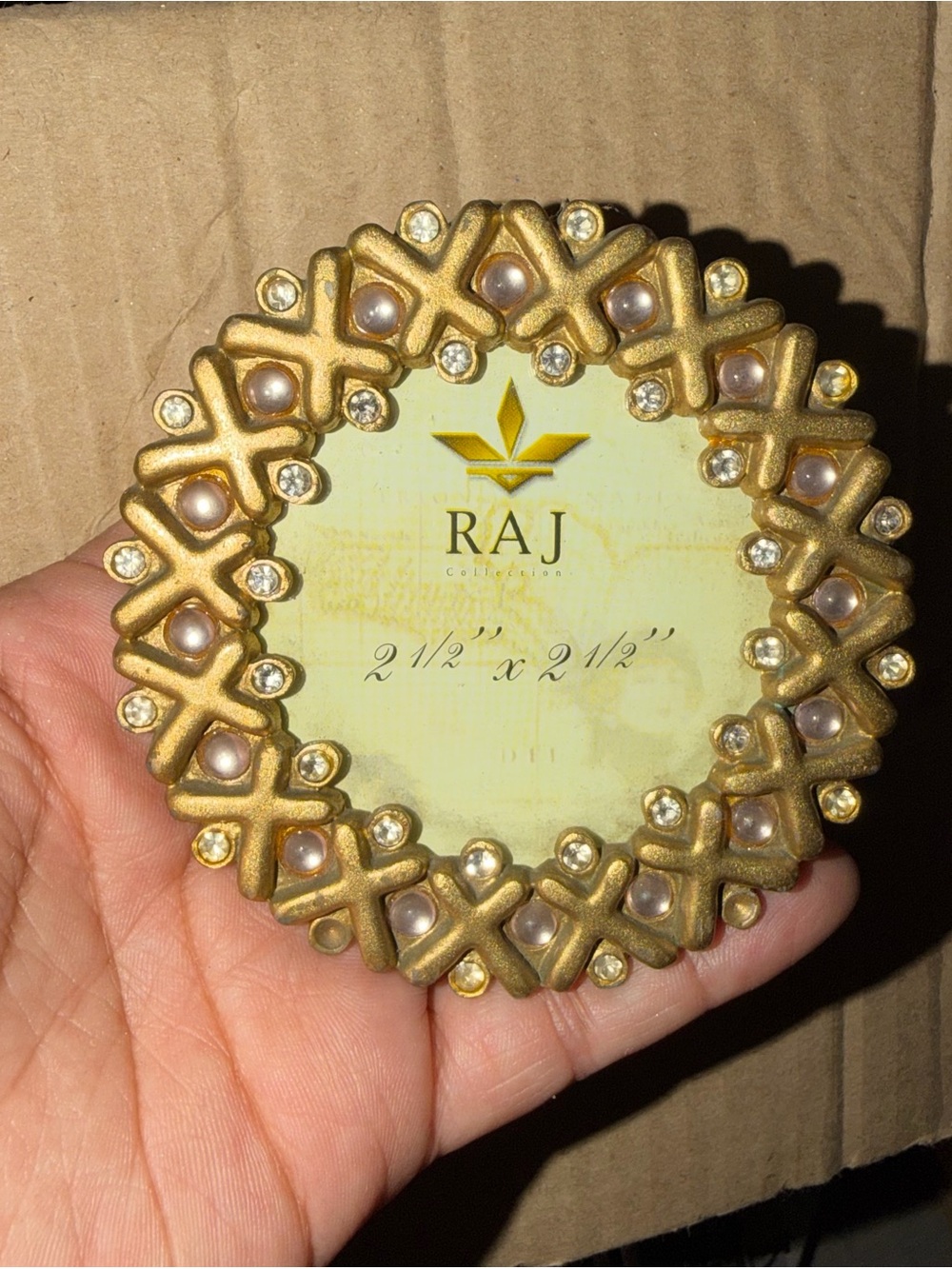 Vintage Raj Collection Bejeweled Round Mini Photo frame 2.5x2.5 - Gold